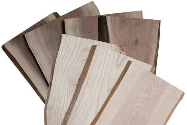 Tablas de embutidos con borde natural 