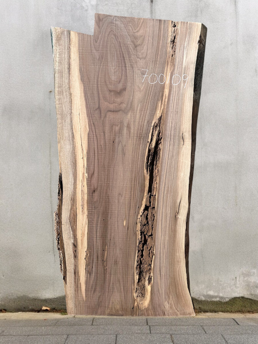 Walnut #700109