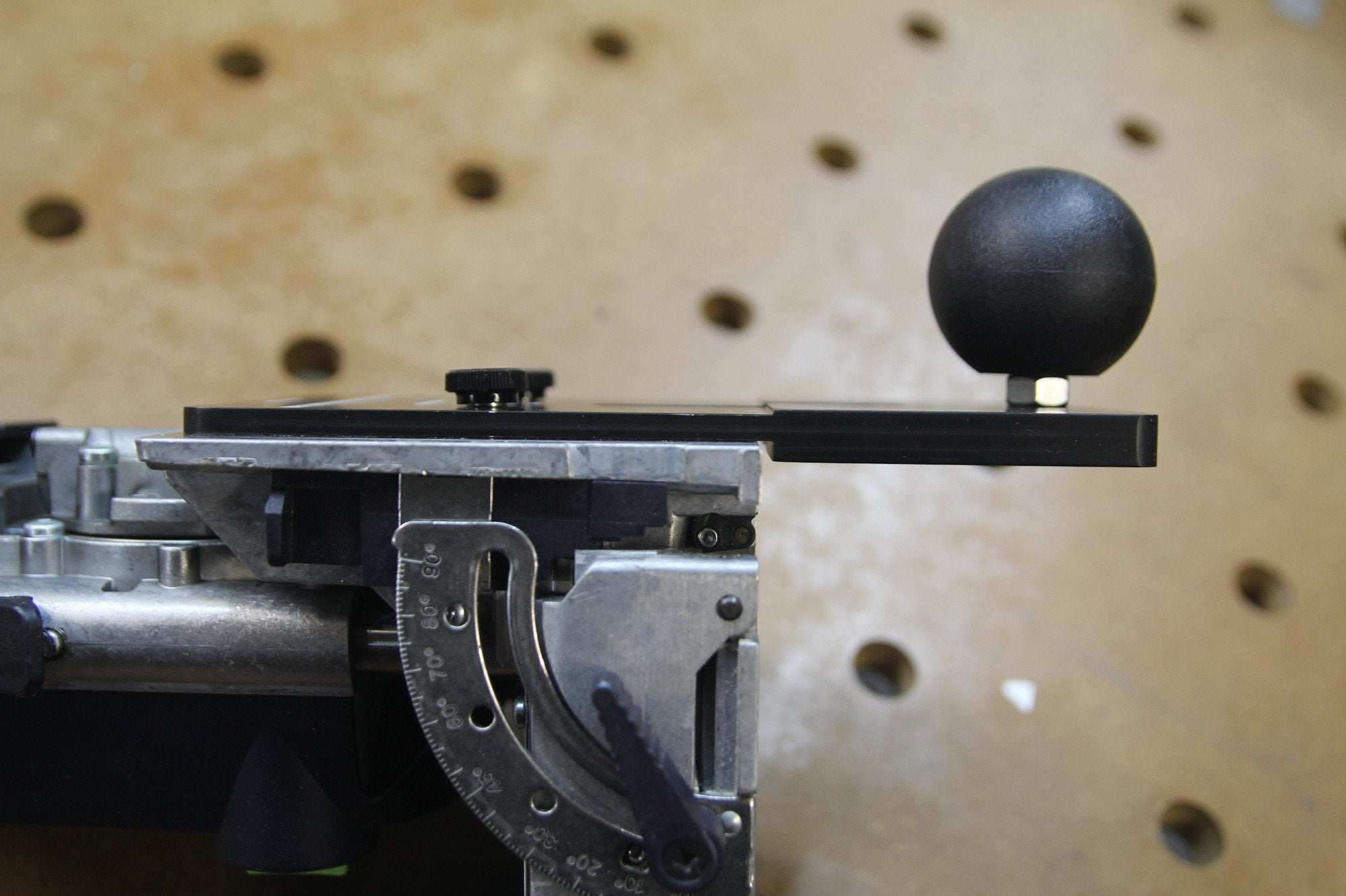 Seneca - Metric Domiplate for DF 500