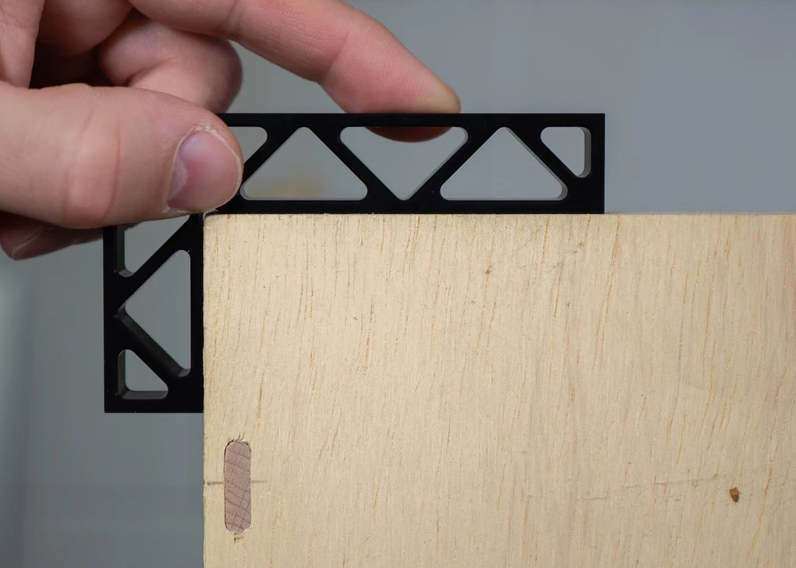 Seneca - 3" Space Square