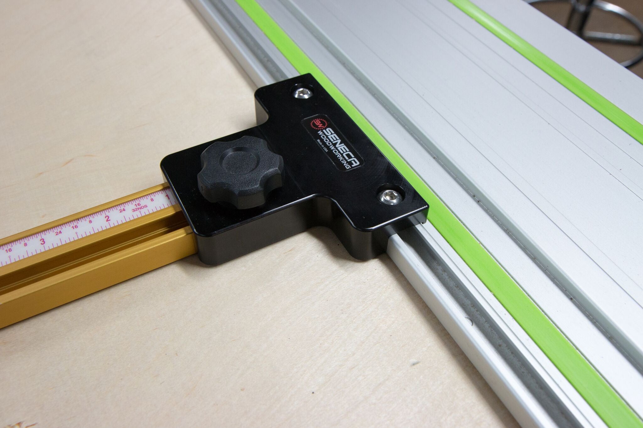 Seneca - Parallel Guide System (with Incra T-Track)