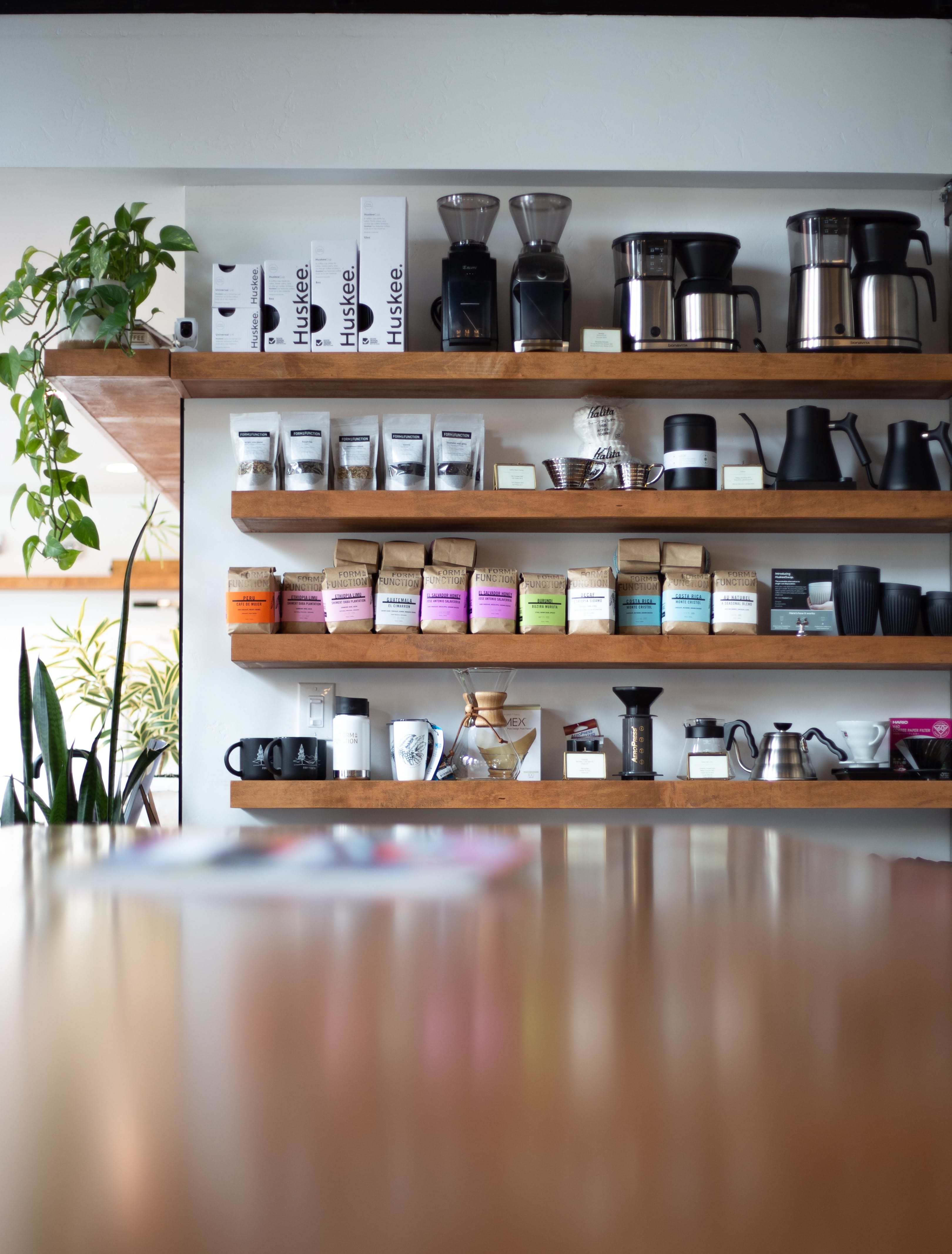 HOVR Floating Shelf Bracket - 8 Ft Length