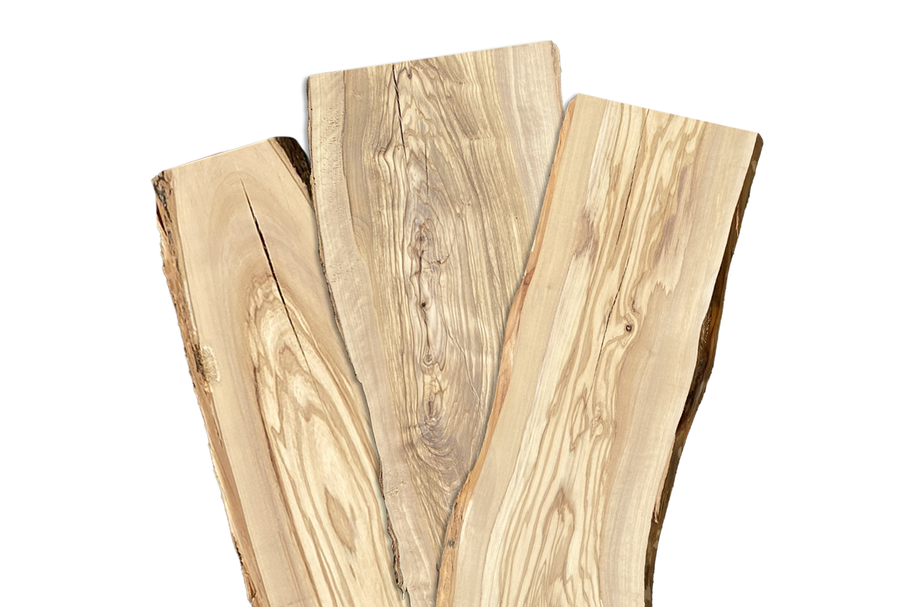 Tabla de embutidos de borde natural - Madera de olivo (grado estándar)